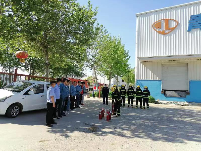 讲解.jpg 讲解.jpg